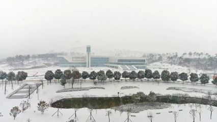 襄陽(yáng)汽車職業(yè)技術(shù)學(xué)院